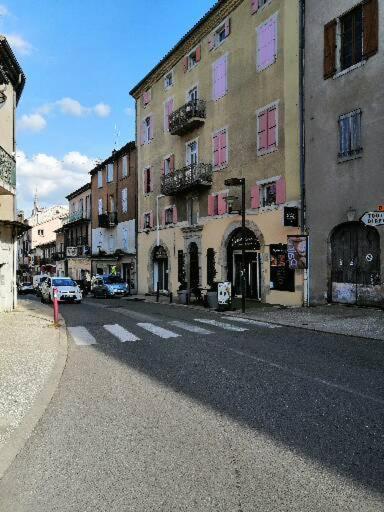 Joyeuse, Superbe Appartement D'Environs 30M2. Eksteriør bilde